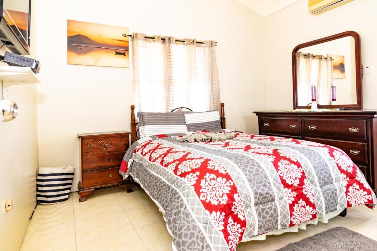 Ocho Rios Emerald 2 Bed 10 Mins Ocho Rios 24Hrs Hot Water Wi Fi Eksteriør bilde