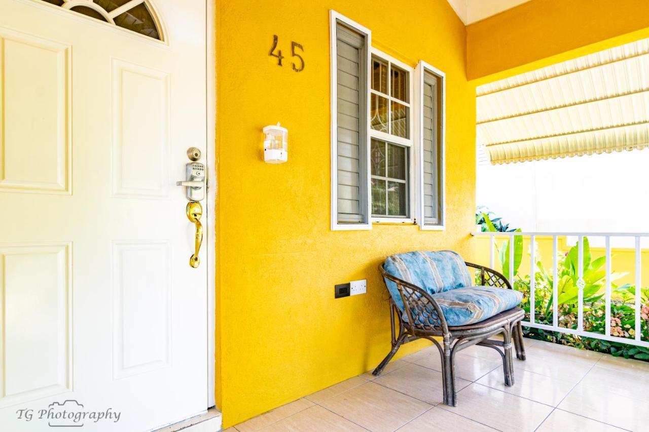 Ocho Rios Emerald 2 Bed 10 Mins Ocho Rios 24Hrs Hot Water Wi Fi Eksteriør bilde